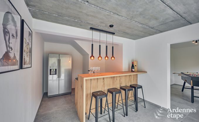 Luxusvilla in Ferri�res Ardenne, 15 Personen, 7 Schlafzimmer, Spa, beheizter Pool, privater Garten, angepasste Ausstattung