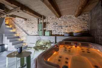 Luxuswohnung fr 2 Personen in Sainte-Ccile, mit Wellness, Sauna, Jacuzzi und Privatterrasse in den Ardennen