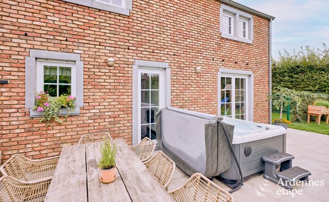 Gerumiges komfortables Ferienhaus fr 10 Personen in Voeren mit privatem Pool, Whirlpool und Garten