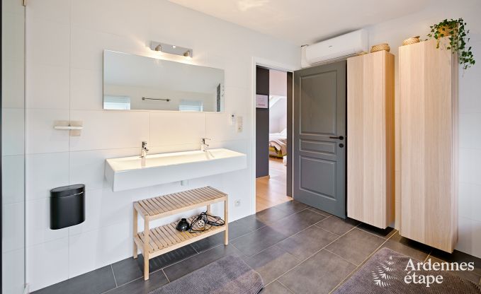 Gerumiges komfortables Ferienhaus fr 10 Personen in Voeren mit privatem Pool, Whirlpool und Garten