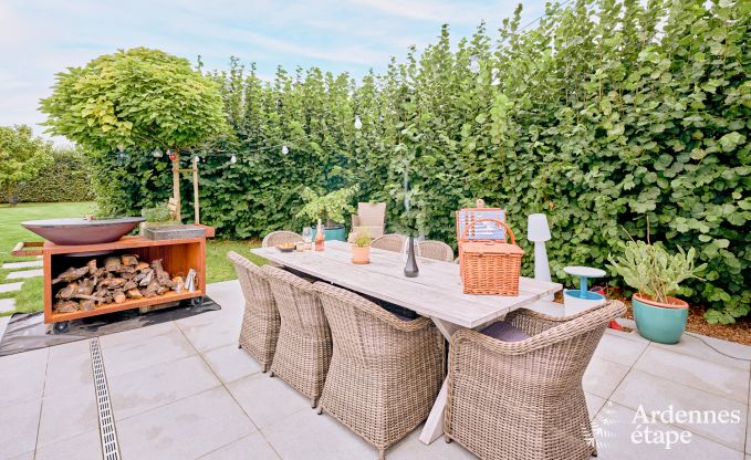 Gerumiges komfortables Ferienhaus fr 10 Personen in Voeren mit privatem Pool, Whirlpool und Garten