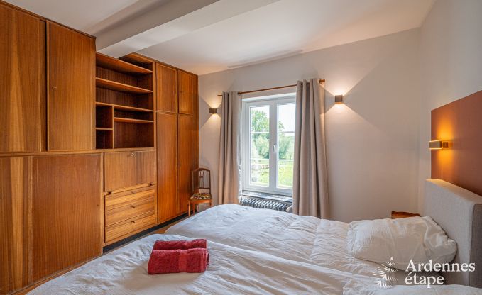 Schloss in Froidchapelle fr 19 Personen mit 5 Doppelzimmern mit eigenem Bad