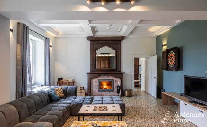 Schloss in Froidchapelle f�r 19 Personen mit 5 Doppelzimmern mit eigenem Bad