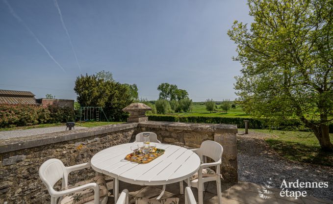 Schloss in Froidchapelle f�r 19 Personen mit 5 Doppelzimmern mit eigenem Bad