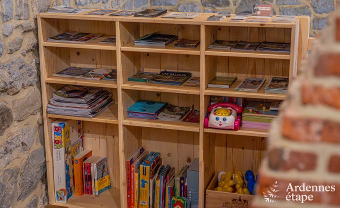 Charmantes Bauernhaus in Froidchapelle mit 2 Schlafzimmern und Privatgarten