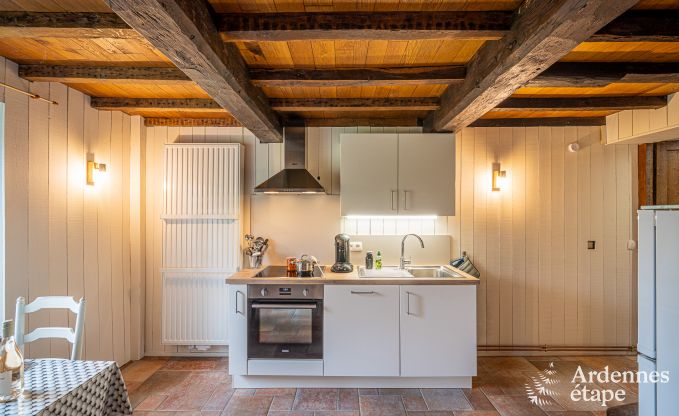 Charmantes Bauernhaus in Froidchapelle mit 2 Schlafzimmern und Privatgarten