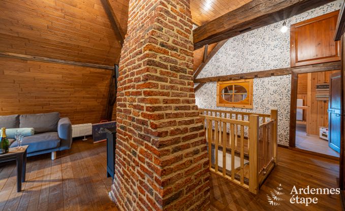 Charmantes Bauernhaus in Froidchapelle mit 2 Schlafzimmern und Privatgarten