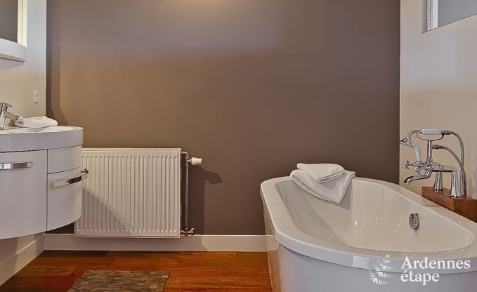 Luxusferienhaus in Froidthier f�r 10 G�ste mit Pool, Wellness und 5 Schlafzimmern in der N�he von Aubel