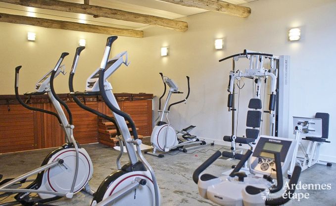 Luxusferienhaus in Froidthier f�r 10 G�ste mit Pool, Wellness und 5 Schlafzimmern in der N�he von Aubel