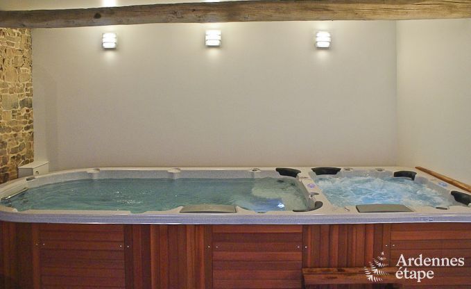 Luxusferienhaus in Froidthier f�r 10 G�ste mit Pool, Wellness und 5 Schlafzimmern in der N�he von Aubel