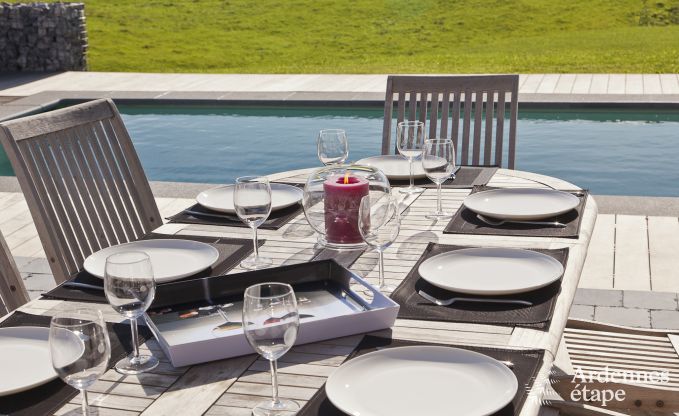 Luxusferienhaus in Froidthier f�r 10 G�ste mit Pool, Wellness und 5 Schlafzimmern in der N�he von Aubel