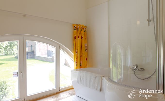 Schlossnebengeb�ude Gembloux 32 Pers.