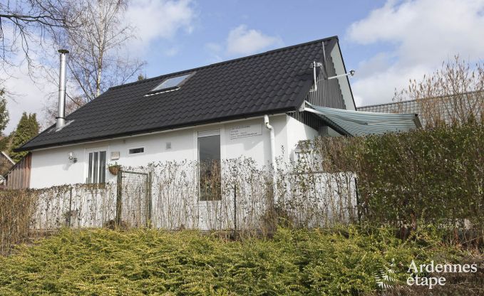 Ferienhaus für Familien mit großem Garten und Terrasse in Gemmenich