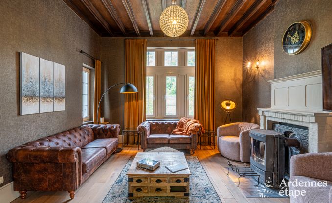 Luxuri�ses Herrenhaus in Gesves, Belgische Ardennen