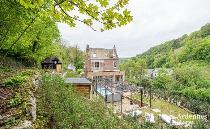 Luxuri�ses Herrenhaus in Gesves, Belgische Ardennen
