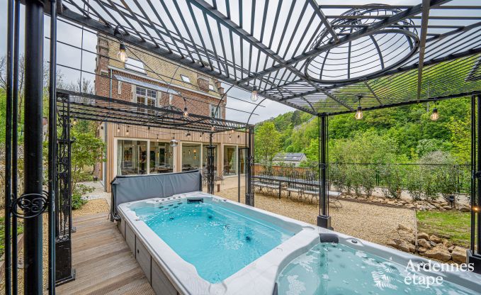 Luxuri�ses Herrenhaus in Gesves, Belgische Ardennen