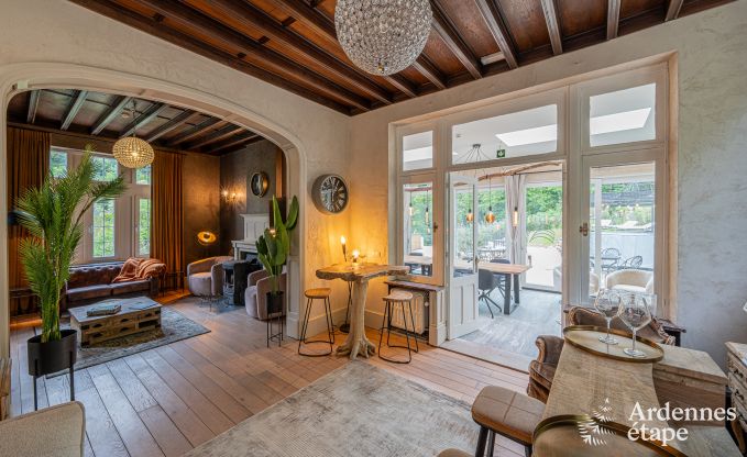 Luxuri�ses Herrenhaus in Gesves, Belgische Ardennen