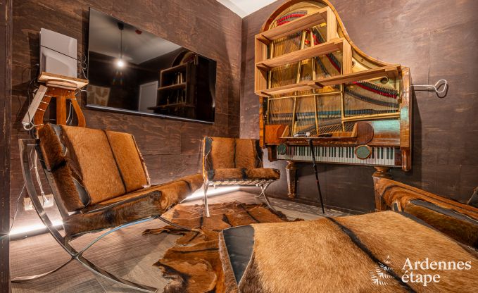 Luxuri�ses Herrenhaus in Gesves, Belgische Ardennen