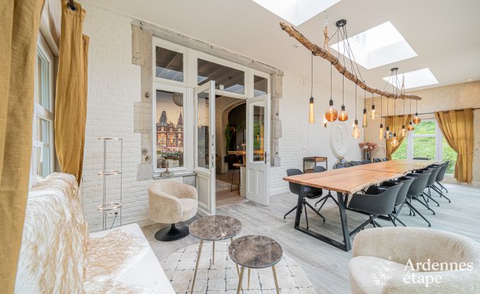 Luxuri�ses Herrenhaus in Gesves, Belgische Ardennen