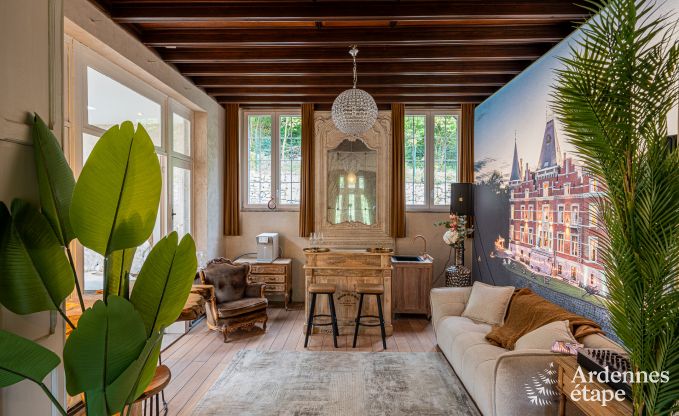 Luxuri�ses Herrenhaus in Gesves, Belgische Ardennen