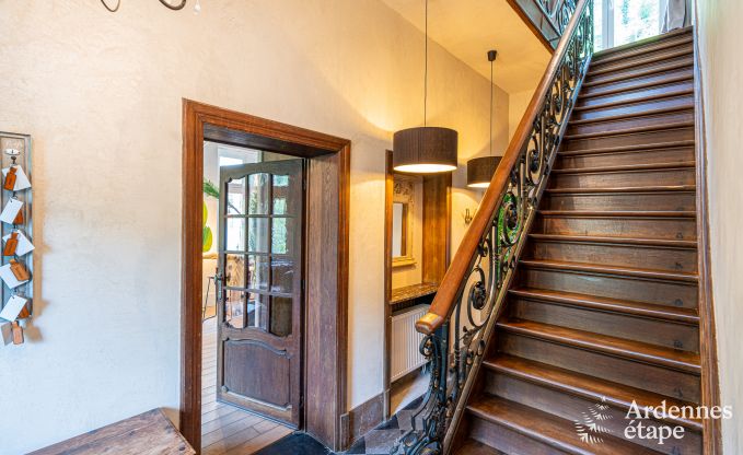 Luxuri�ses Herrenhaus in Gesves, Belgische Ardennen