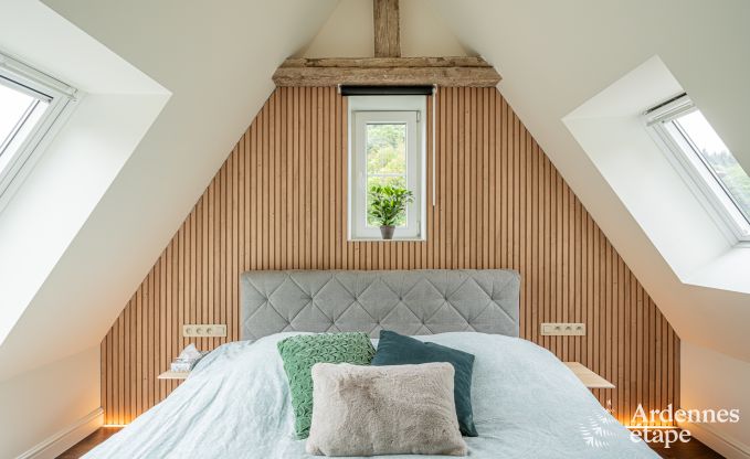 Luxuri�ses Herrenhaus in Gesves, Belgische Ardennen