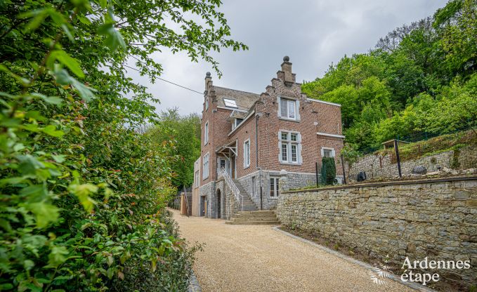 Luxuri�ses Herrenhaus in Gesves, Belgische Ardennen