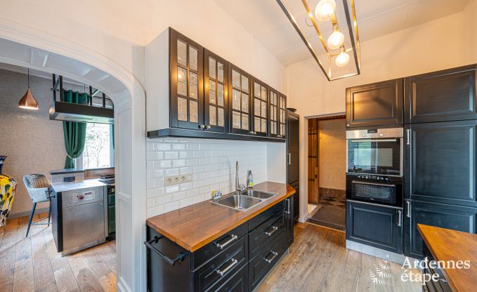 Luxuri�ses Herrenhaus in Gesves, Belgische Ardennen