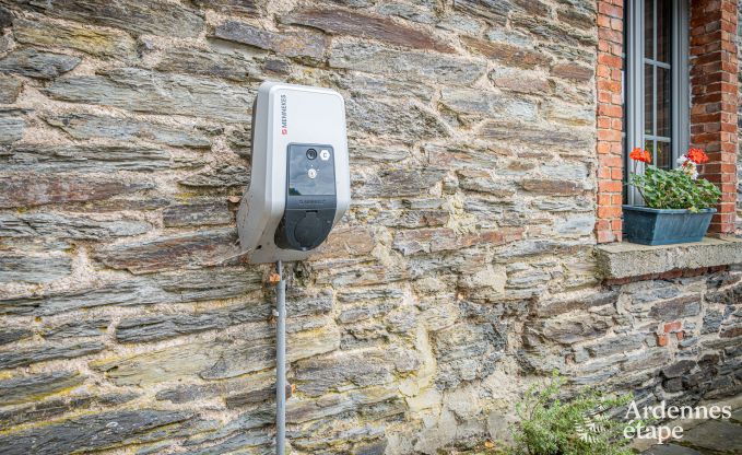 Authentisches Ferienhaus in Gouvy fr 15 Personen, mit 6 Schlafzimmern und Privatgarten