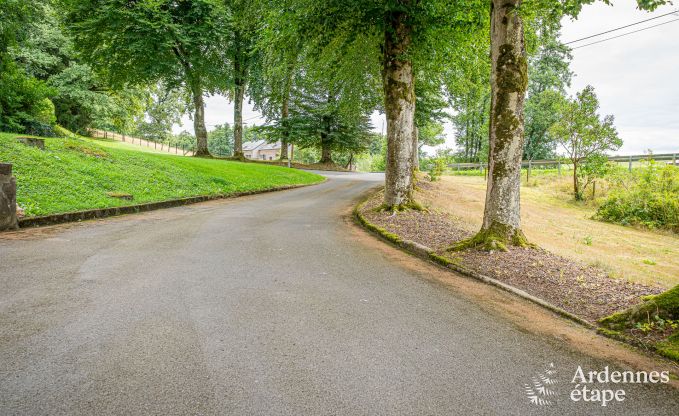 Authentisches Ferienhaus in Gouvy fr 15 Personen, mit 6 Schlafzimmern und Privatgarten