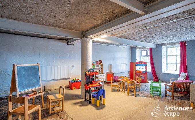 Authentisches Ferienhaus in Gouvy fr 15 Personen, mit 6 Schlafzimmern und Privatgarten