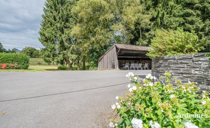 Authentisches Ferienhaus in Gouvy fr 15 Personen, mit 6 Schlafzimmern und Privatgarten