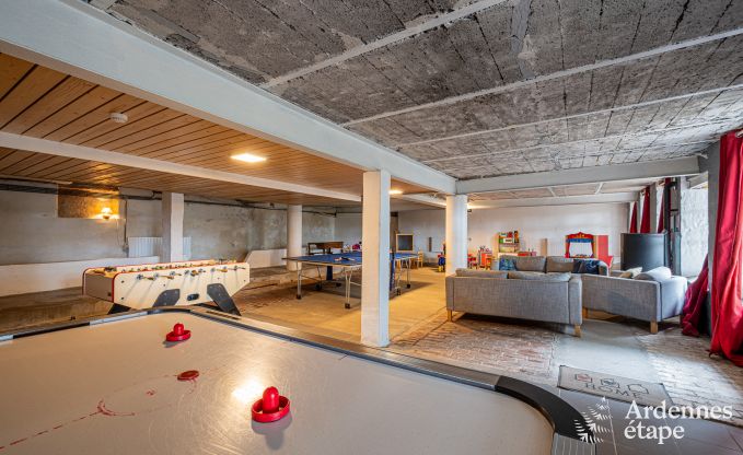 Authentisches Ferienhaus in Gouvy fr 15 Personen, mit 6 Schlafzimmern und Privatgarten