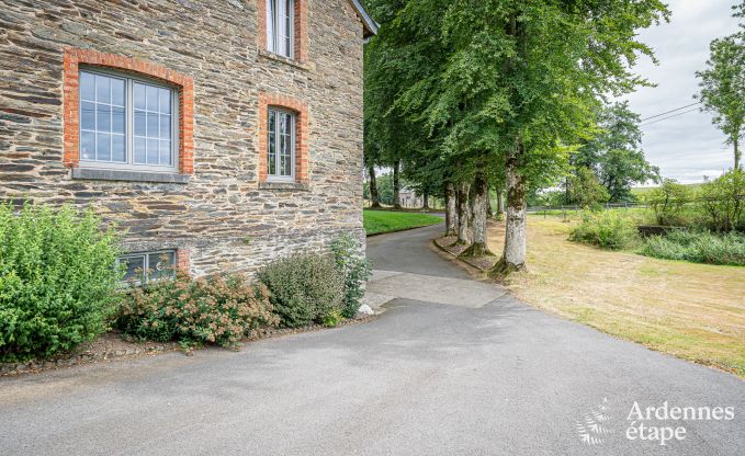 Authentisches Ferienhaus in Gouvy fr 15 Personen, mit 6 Schlafzimmern und Privatgarten