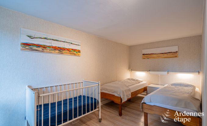 Authentisches Ferienhaus in Gouvy fr 15 Personen, mit 6 Schlafzimmern und Privatgarten