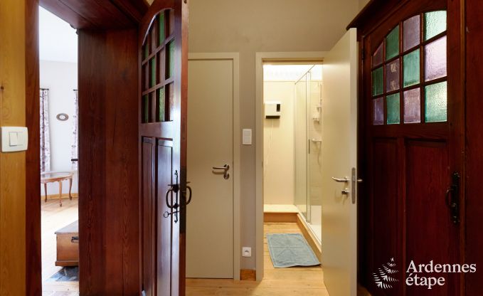 Ger�umiges Ferienhaus f�r 14 Personen mit 5 Schlafzimmern, 4 Badezimmern und gro�em Privatgarten in Hamoir, Ardennen