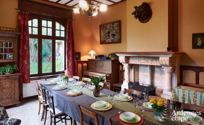 Ger�umiges Ferienhaus f�r 14 Personen mit 5 Schlafzimmern, 4 Badezimmern und gro�em Privatgarten in Hamoir, Ardennen