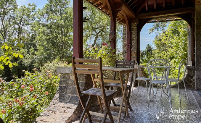 Ger�umiges Ferienhaus f�r 14 Personen mit 5 Schlafzimmern, 4 Badezimmern und gro�em Privatgarten in Hamoir, Ardennen