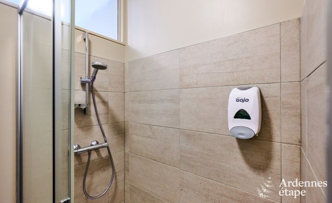 Ger�umiges Ferienhaus f�r 14 Personen mit 5 Schlafzimmern, 4 Badezimmern und gro�em Privatgarten in Hamoir, Ardennen