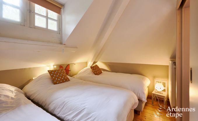 Ger�umiges Ferienhaus f�r 14 Personen mit 5 Schlafzimmern, 4 Badezimmern und gro�em Privatgarten in Hamoir, Ardennen