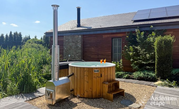 Ger�umiges Ferienhaus f�r 12 Personen mit Pool und privatem Garten in Hamois, Ardennen
