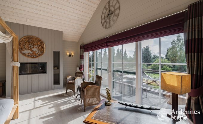 Ger�umiges Ferienhaus f�r 12 Personen mit Pool und privatem Garten in Hamois, Ardennen