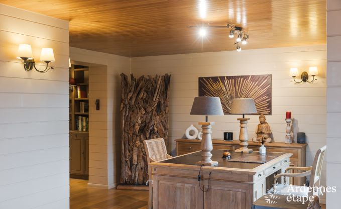 Ger�umiges Ferienhaus f�r 12 Personen mit Pool und privatem Garten in Hamois, Ardennen