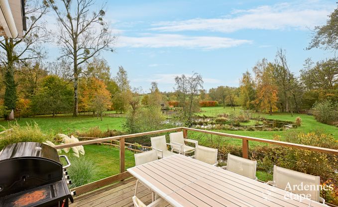 Charmantes Ferienhaus f�r 8 Personen in Hamois mit 4 Schlafzimmern, 3 Badezimmern, Privatgarten, Spielzimmer und Terrasse am Wasser