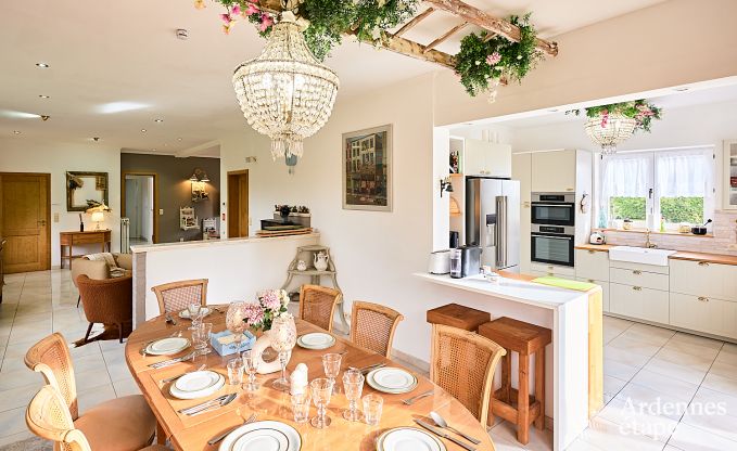 Charmantes Ferienhaus f�r 8 Personen in Hamois mit 4 Schlafzimmern, 3 Badezimmern, Privatgarten, Spielzimmer und Terrasse am Wasser