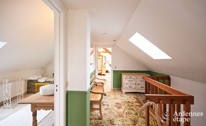 Charmantes Ferienhaus f�r 8 Personen in Hamois mit 4 Schlafzimmern, 3 Badezimmern, Privatgarten, Spielzimmer und Terrasse am Wasser