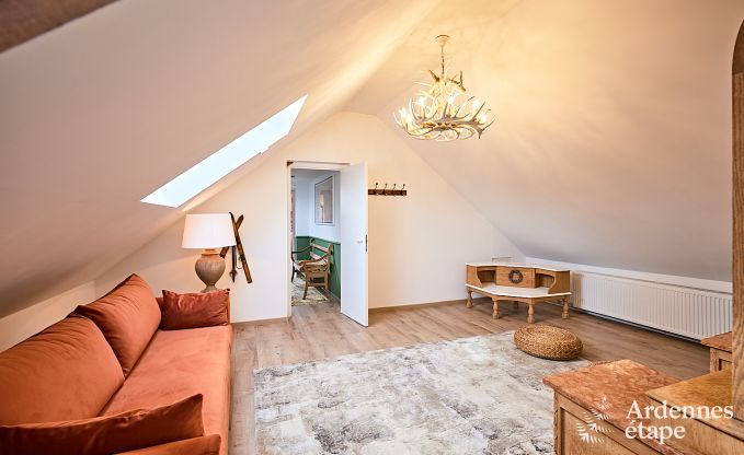 Charmantes Ferienhaus f�r 8 Personen in Hamois mit 4 Schlafzimmern, 3 Badezimmern, Privatgarten, Spielzimmer und Terrasse am Wasser