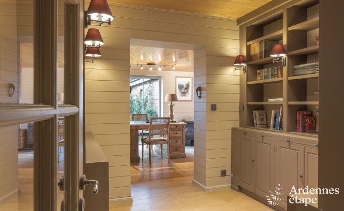 Gerumiges Ferienhaus fr 12 Personen mit Pool und privatem Garten in Hamois, Ardennen