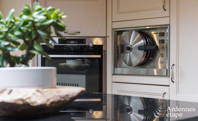 Luxusferienhaus in Hamois fr 8 Personen mit Schwimmbad und privatem Garten in den Ardennen