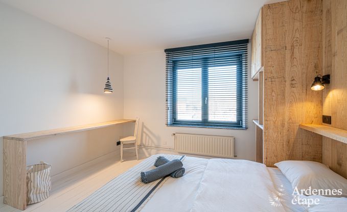 Gerumiges Ferienhaus in Han-sur-Lesse fr 8 Personen mit 4 Schlafzimmern, privatem Garten und Terrasse